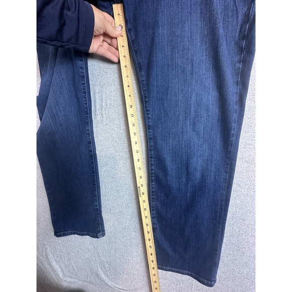 34 Heritage Charisma Classic Stretch Straight Jeans Mens 42x32 Darkwash - Picture 6 of 12